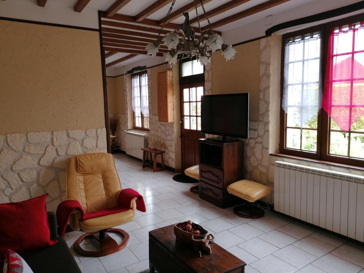 La Cle Des Champs Vila Longueval Exterior foto