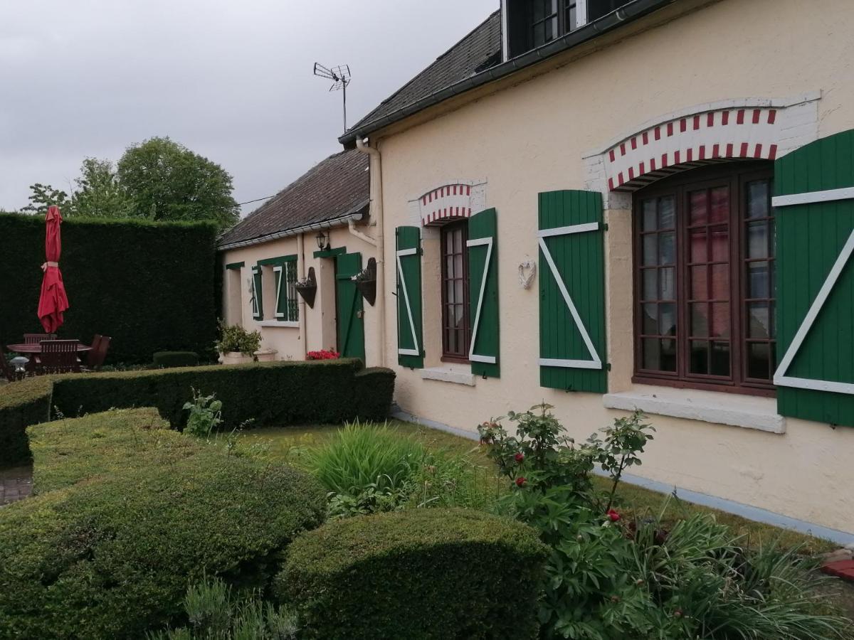 La Cle Des Champs Vila Longueval Exterior foto