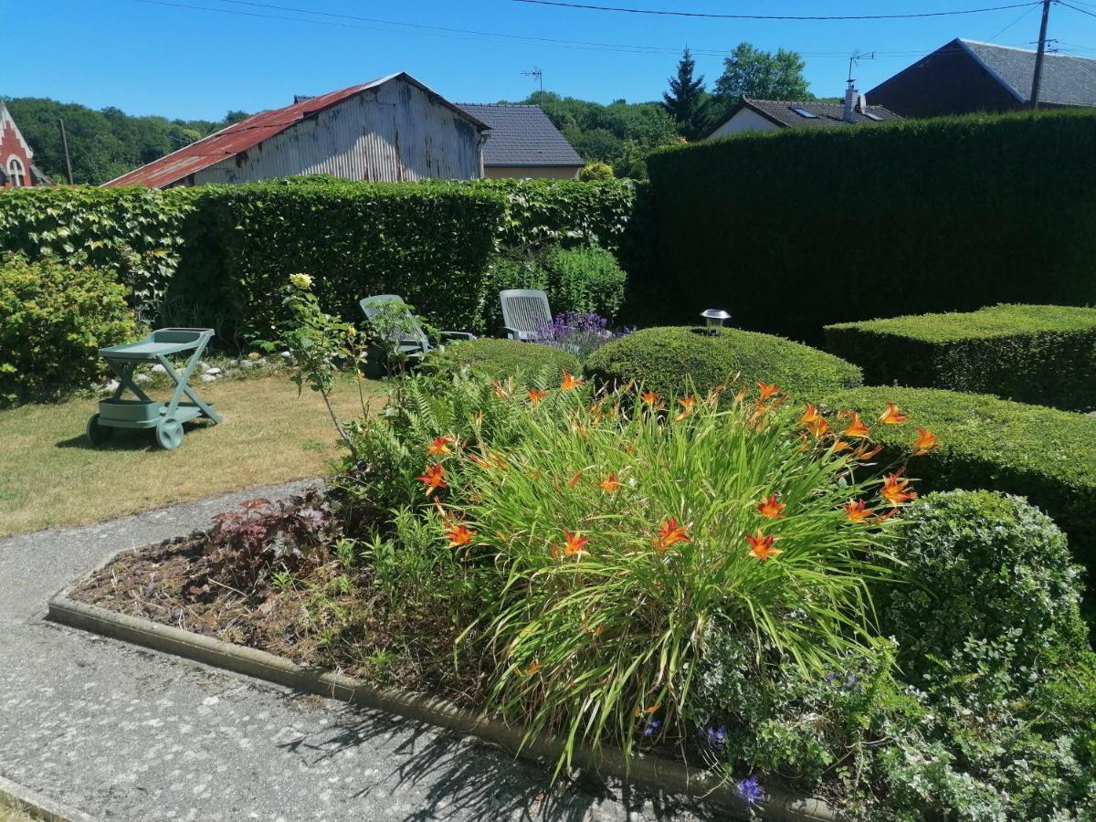 La Cle Des Champs Vila Longueval Exterior foto