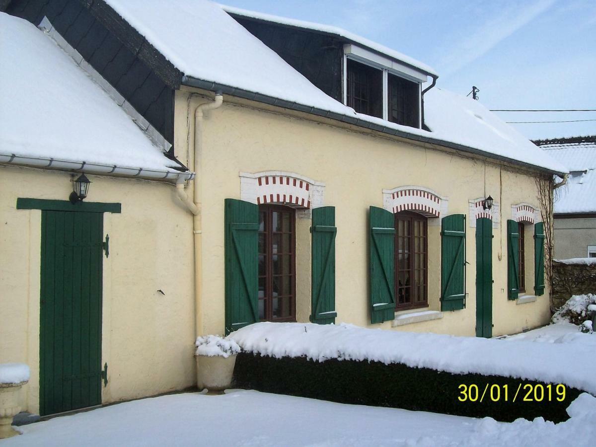 La Cle Des Champs Vila Longueval Exterior foto